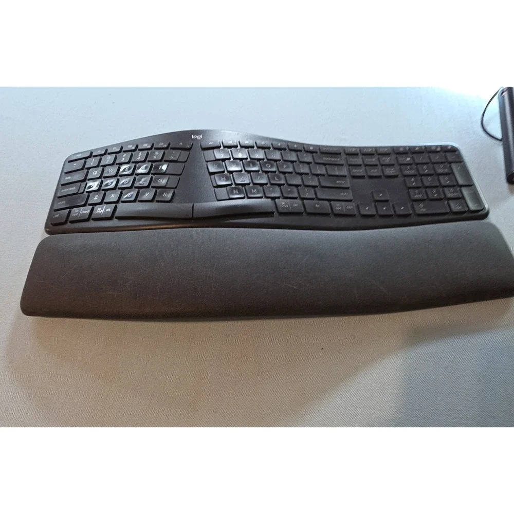 Logitech Ergo K860 Wireless Split Keyboard YR0072 Black Ergonomic Bluetooth USB